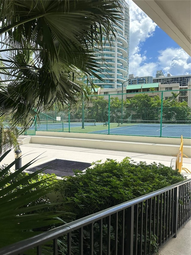 2333 Brickell Ave Unit 901, Miami, FL 33129 - view of tennis court