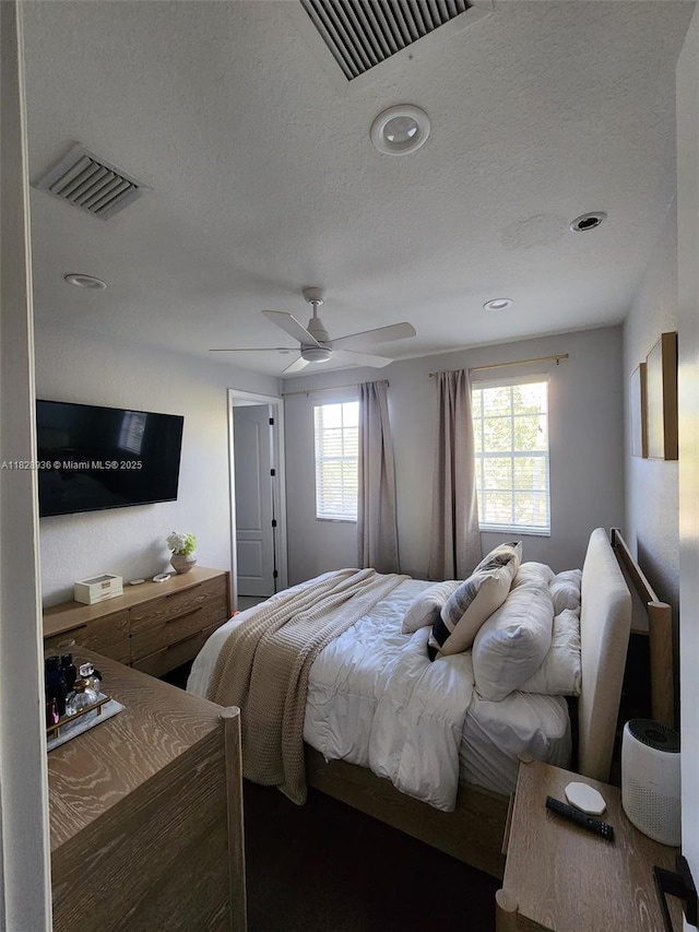 706 SW 147th Ave, Pembroke Pines, FL 33027 - bedroom featuring a ceiling fan, a textured ceiling, and recessed lighting