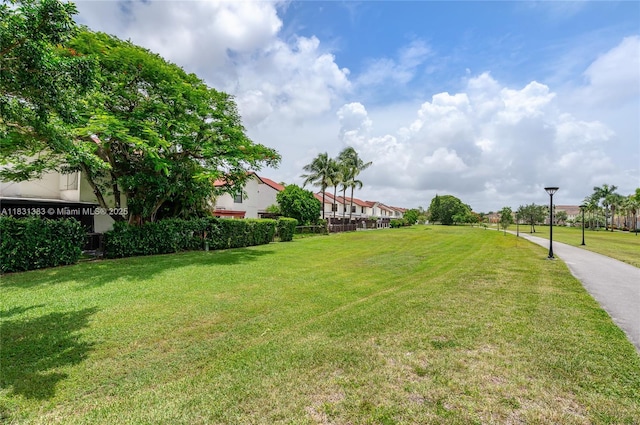 10114 NW 4th Ln Unit 3-12, Miami, FL 33172 - view of green lawn