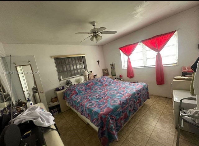 6641 Perry St, Hollywood, FL 33024 - bedroom featuring a ceiling fan