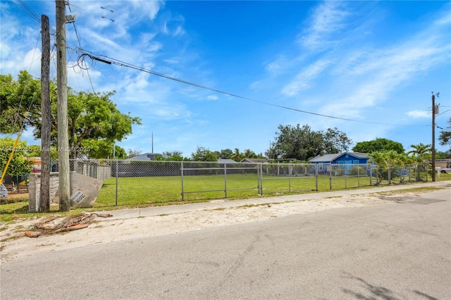 2141 NW 86th St, Miami, FL 33147