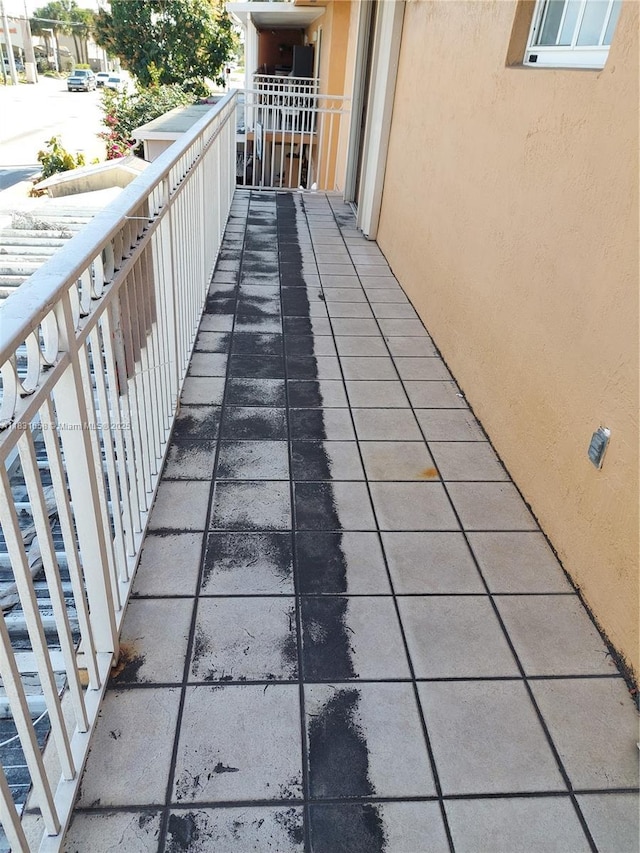 2403 W 76th St Unit 203, Hialeah, FL 33016 - view of balcony