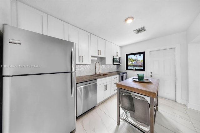 210 NE 51st Ct, Oakland Park, FL 33334 - photo 20