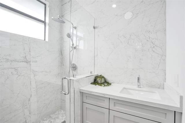 11056 Blackhawk Blvd, Davie, FL 33328 - full bath with a marble finish shower and vanity
