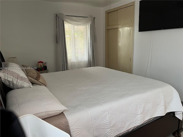 1014 W 68th St, Hialeah, FL 33014 - bedroom featuring a closet