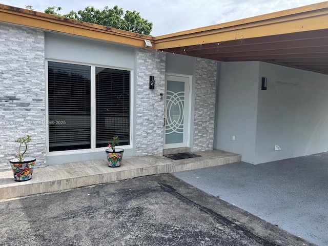 1014 W 68th St, Hialeah, FL 33014 - entrance to property