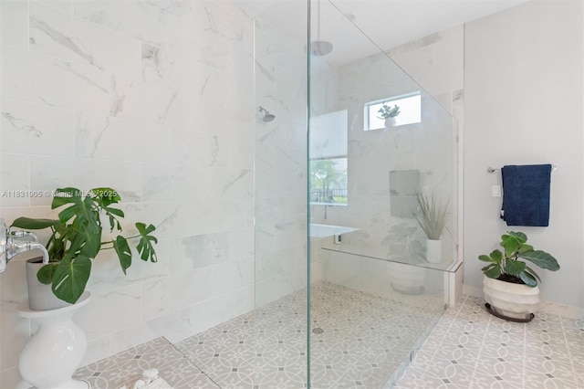9369 Crestview Cir, Palm Beach Gardens, FL 33412 - full bath featuring walk in shower and toilet