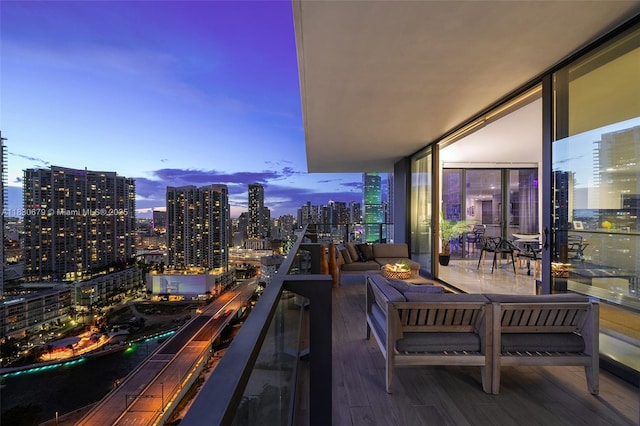 68 SE 6th St Unit 2512, Miami, FL 33131 - photo 59
