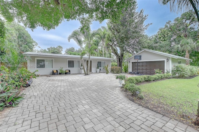 369 Caloosa, La Belle, FL 33935 - photo 1