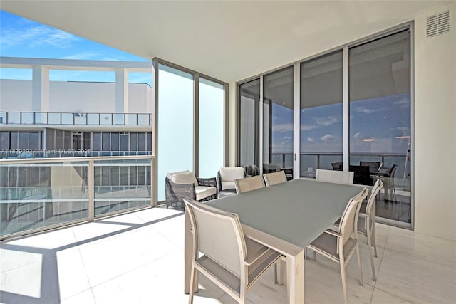 9703 Collins Ave Unit Ph-12, Bal Harbour, FL 33154 - view of sunroom / solarium