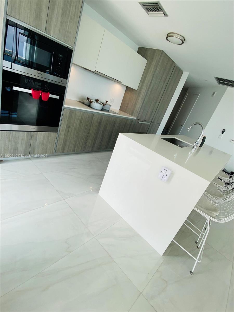 2900 NE 7th Ave Unit 1407, Miami, FL 33137 - photo 4