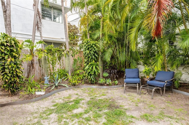 735 14th Pl Unit 3, Miami Beach, FL 33139 - view of yard