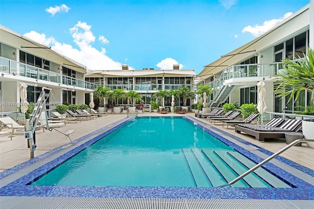 1100 Biscayne Blvd Unit 4305, Miami, FL 33132 - view of community pool