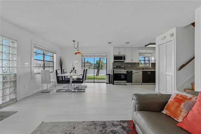 6825 NW 169th St Unit 54H, Hialeah, FL 33015 - photo 7