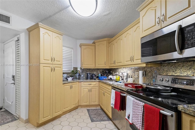 5749 Camino Del Sol Unit 403, Boca Raton, FL 33433 - photo 12