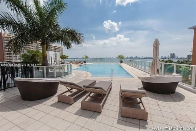 2020 N Bayshore Dr Unit 3408, Miami, FL 33137 - view of community pool