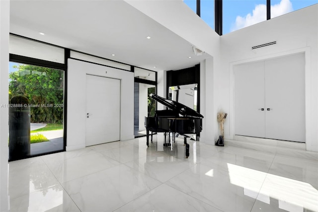 13441 Mustang Trl, Southwest Ranches, FL 33330 - foyer entrance featuring a high ceiling