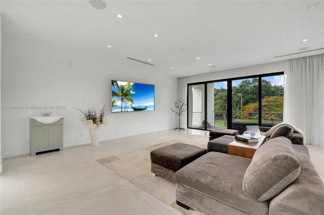 13441 Mustang Trl, Southwest Ranches, FL 33330 - living area featuring recessed lighting