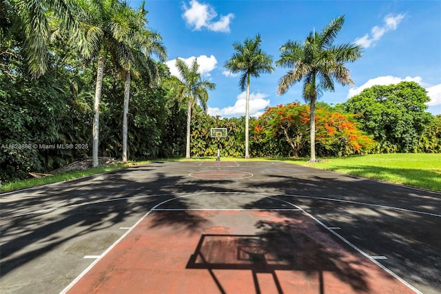 13441 Mustang Trl, Southwest Ranches, FL 33330 - view of sport court with community basketball court