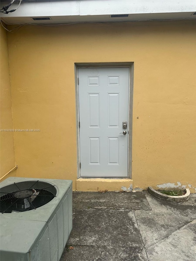 4465 E 8th Ln, Hialeah, FL 33013 - photo 4