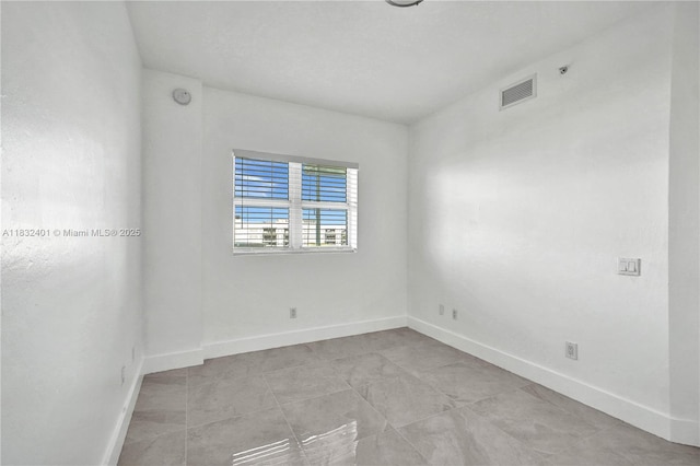 14951 Royal Oaks Ln Unit 806, North Miami, FL 33181 - empty room with baseboards and a smoke detector