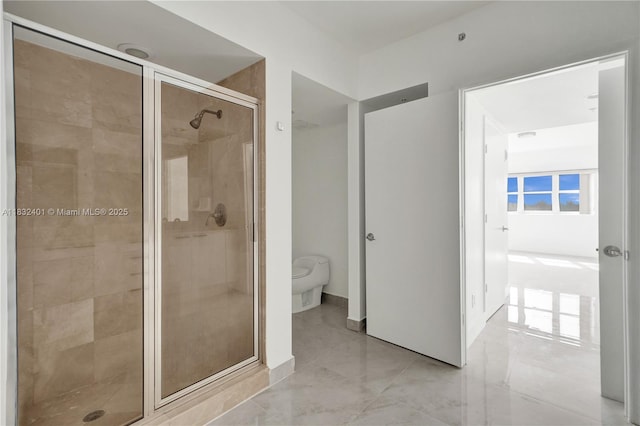 14951 Royal Oaks Ln Unit 806, North Miami, FL 33181 - bathroom with a shower stall