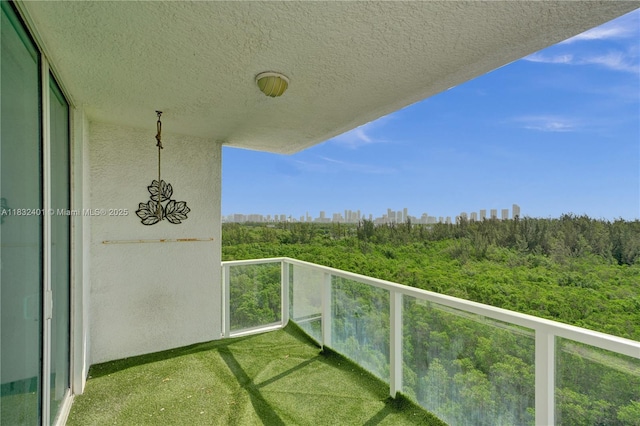 14951 Royal Oaks Ln Unit 806, North Miami, FL 33181 - balcony featuring a view of skyline