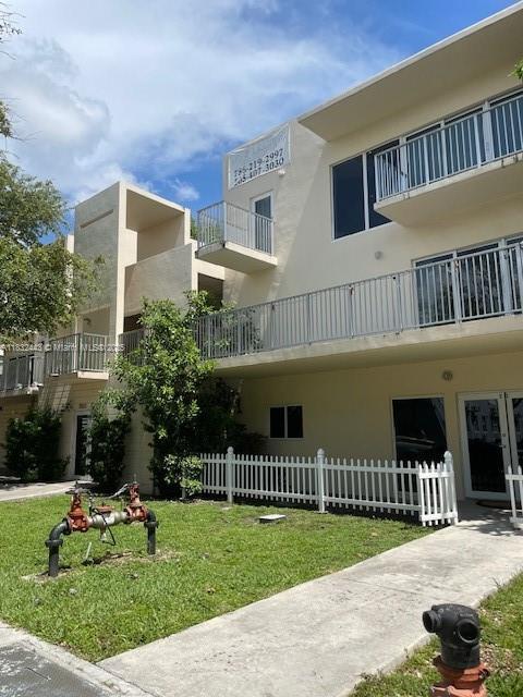 1619 SW 2nd St, Miami, FL 33135 - photo 33