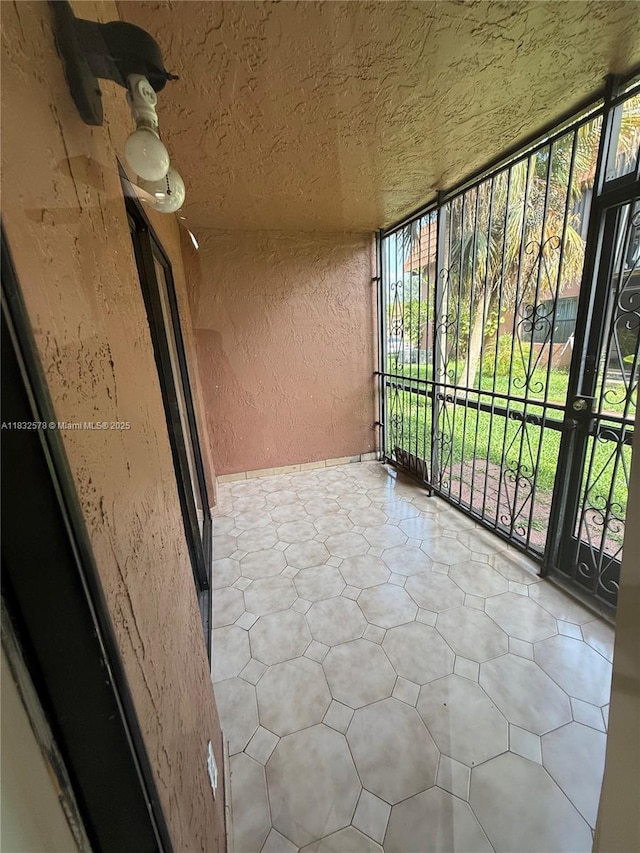 6515 W 27th Ct Unit 49-12, Hialeah, FL 33016 - view of balcony