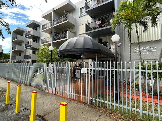 3181 SW 13th St Unit 401, Miami, FL 33145 - view of apartment building / complex