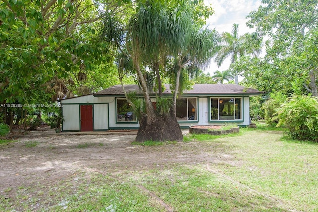 20350 SW 182nd Ave, Miami, FL 33187 - view of front of property featuring a front lawn