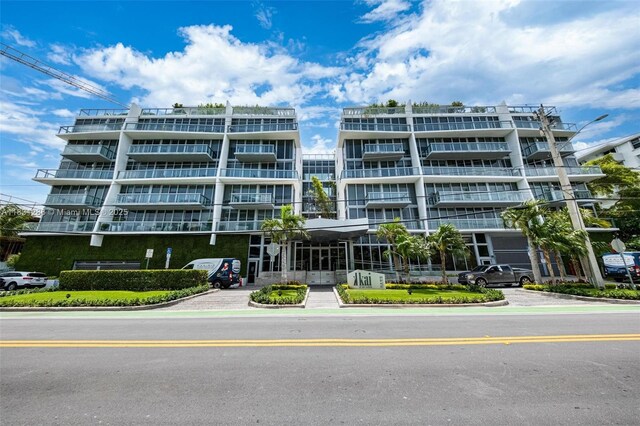 9940 W Bay Harbor Dr Unit 4B-S, Bay Harbor Islands, FL 33154 - view of apartment building / complex