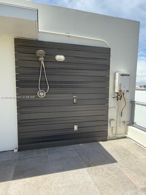 324 Balboa St, Hollywood, FL 33019 - photo 47