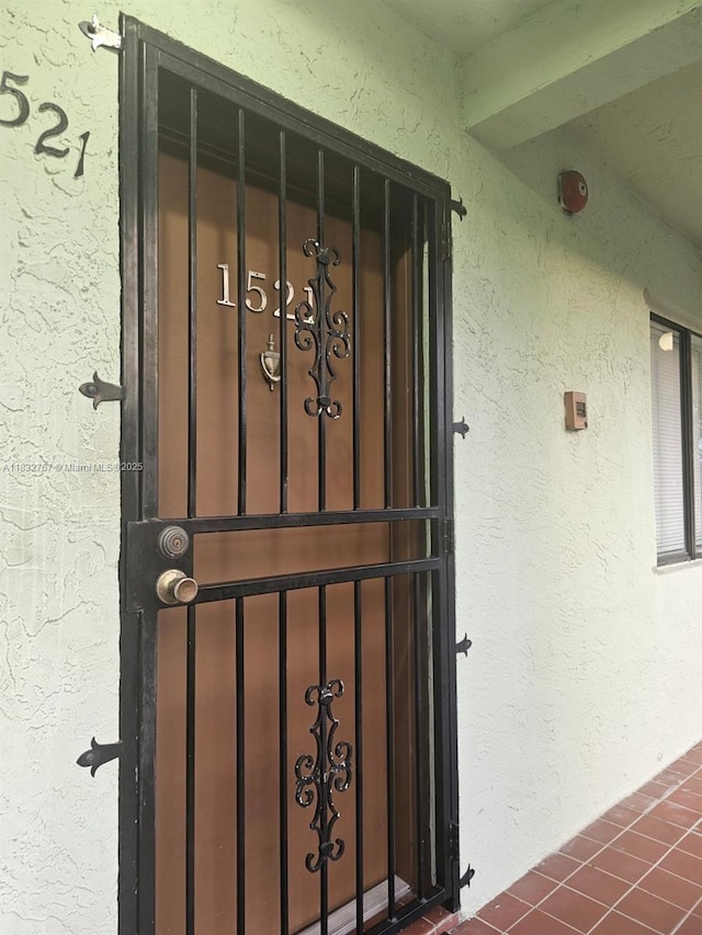 1521 W 42nd Pl Unit 18, Hialeah, FL 33012 - entrance to property featuring stucco siding