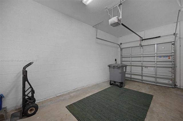 14549 Bretton Woods Trce, Delray Beach, FL 33446 - garage featuring a garage door opener