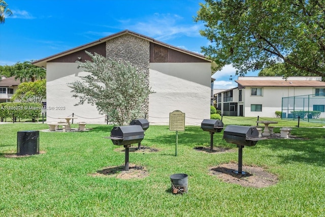 470 N Laurel Dr Unit 3A, Margate, FL 33063 - surrounding community featuring a lawn
