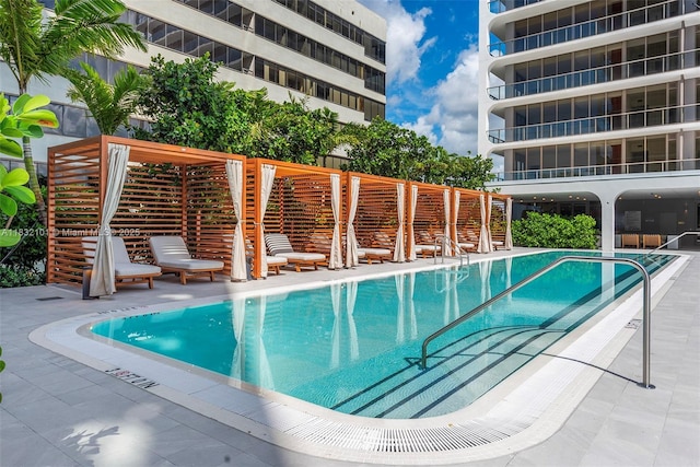 2655 S Bayshore Dr Unit 2012, Miami, FL 33133 - view of community pool