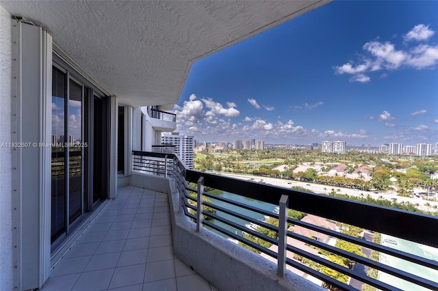 3530 Mystic Pointe Dr Unit 2207, Aventura, FL 33180 - photo 3