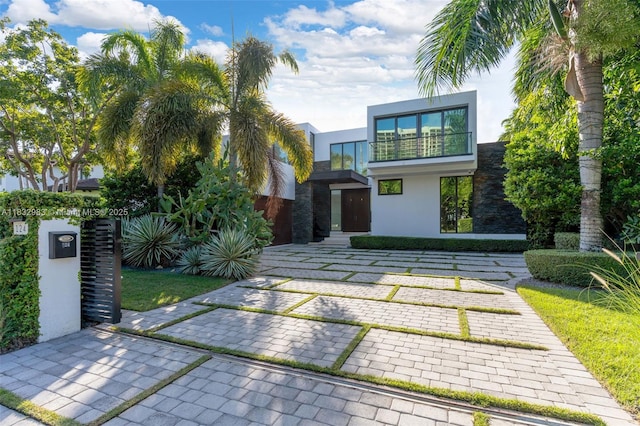 124 Park Dr, Bal Harbour, FL 33154 - photo 1