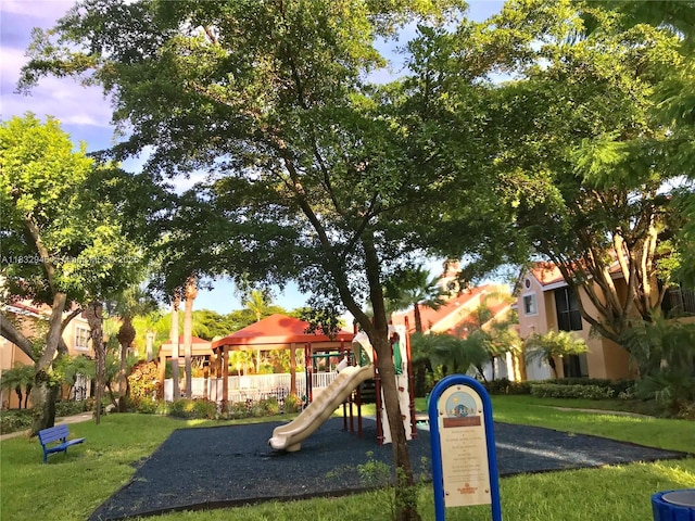 15661 SW 104th Ter Unit 3112, Miami, FL 33196 - community playground featuring a yard