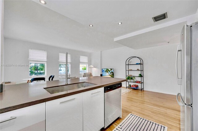 802 Euclid Ave Unit 302, Miami Beach, FL 33139 - photo 5