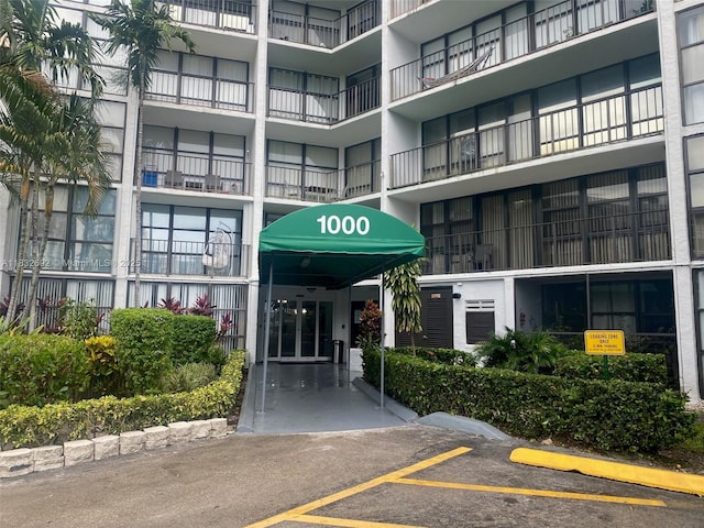 1000 Parkview Dr Unit 427, Hallandale Beach, FL 33009 - photo 1