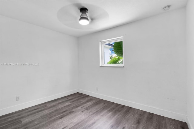 6117 NW 9th St, Margate, FL 33063 - unfurnished room featuring a smoke detector, dark wood-style floors, and a ceiling fan