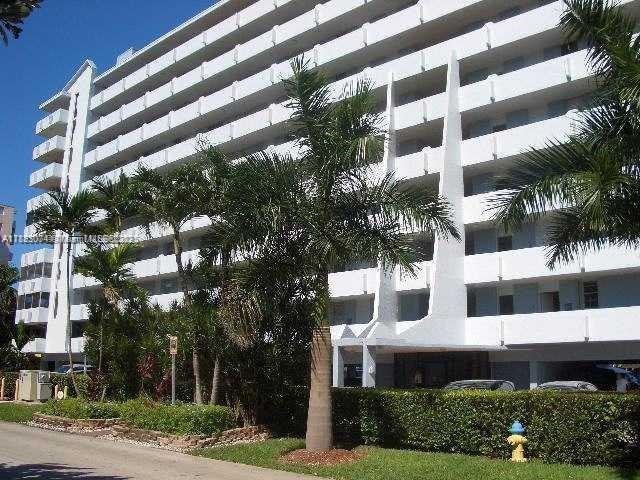 3703 NE 166th St Unit 905, North Miami Beach, FL 33160 - view of apartment building / complex