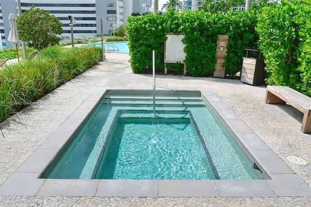 650 NE 32nd St Unit 4301, Miami, FL 33137 - community pool featuring mail area