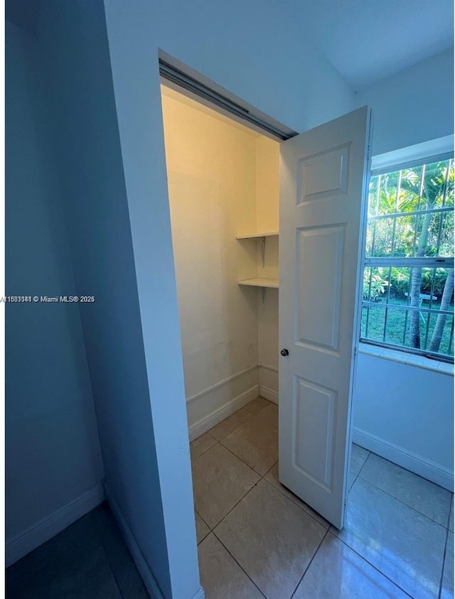 110 SW 64th Ct, Miami, FL 33144 - view of closet