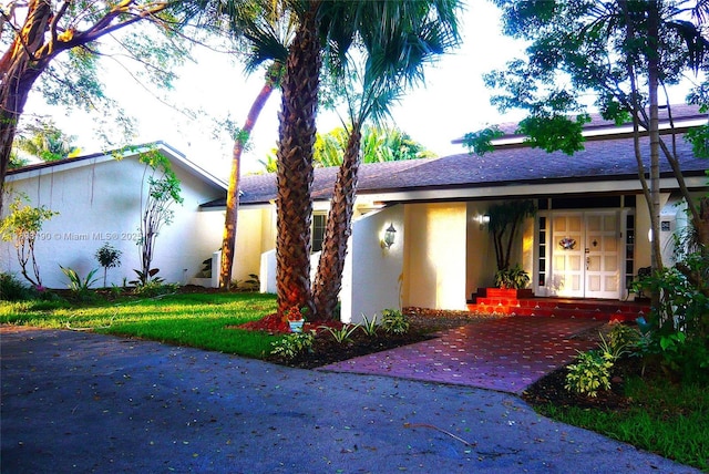 17123 SW 78th Pl, Palmetto Bay, FL 33157 - view of front of home with stucco siding and roof with shingles