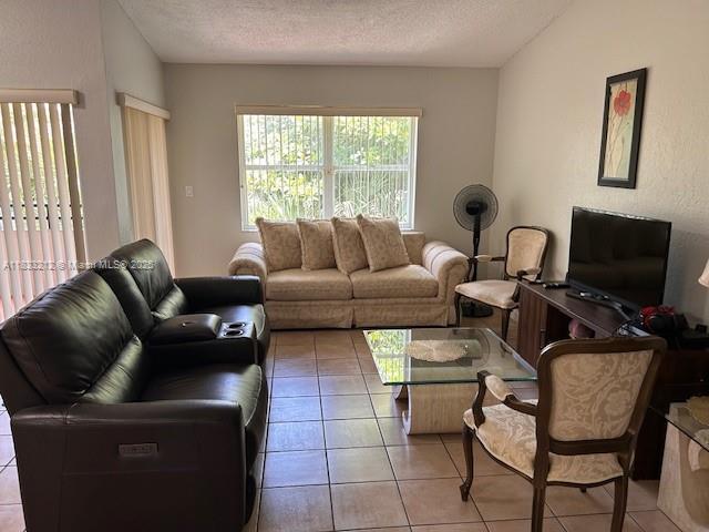 11201 NW 7th St Unit 204, Sweetwater, FL 33172 - photo 5
