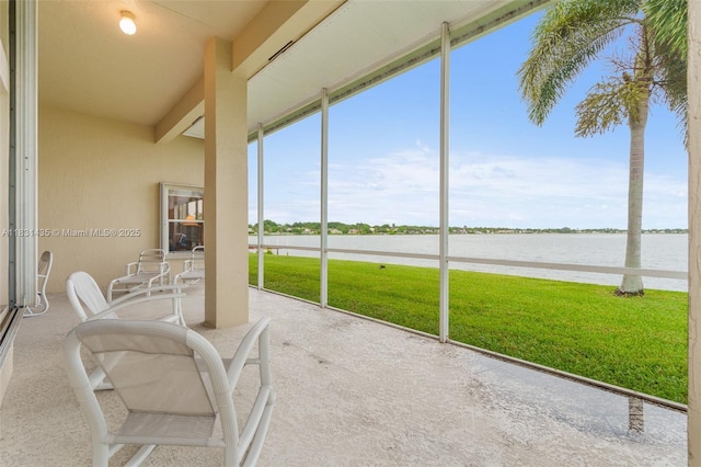 2373 NW 195th Ave, Pembroke Pines, FL 33029 - sunroom featuring a water view