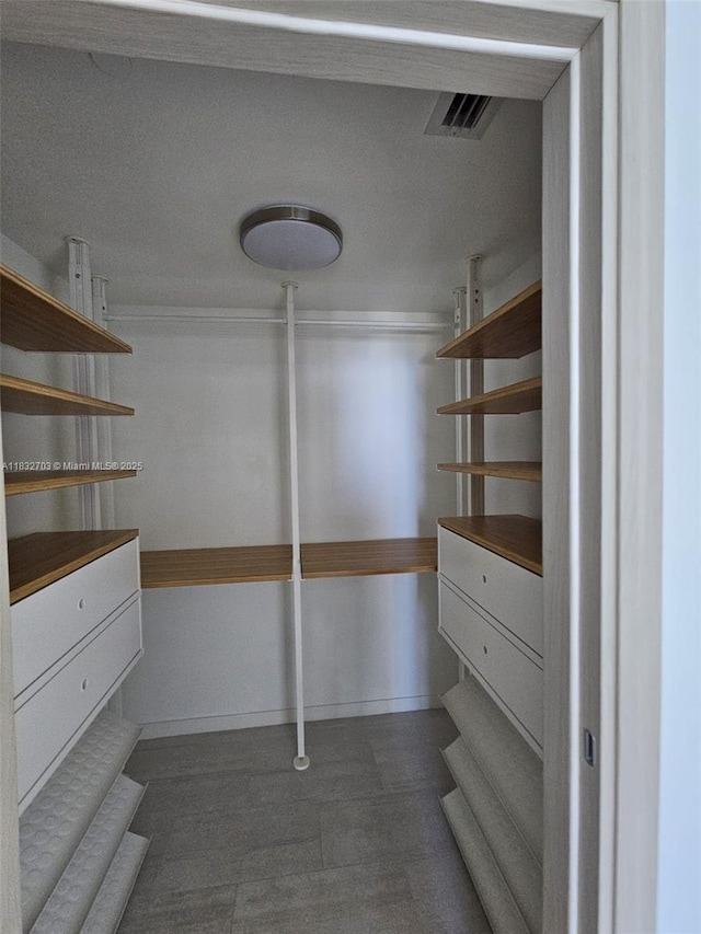 1000 Brickell Plz Unit 3703, Miami, FL 33131 - view of pantry